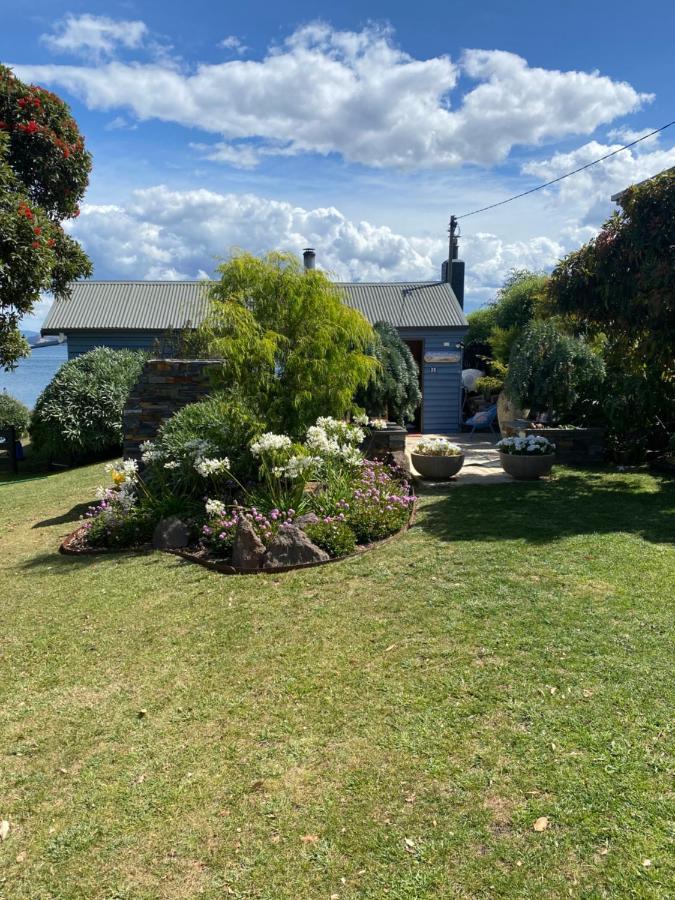 Beach Buoy Opossum Bay Villa South Arm Exterior photo