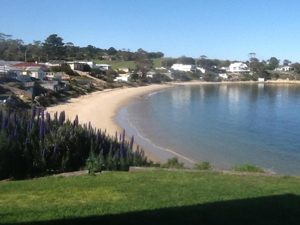 Beach Buoy Opossum Bay Villa South Arm Exterior photo