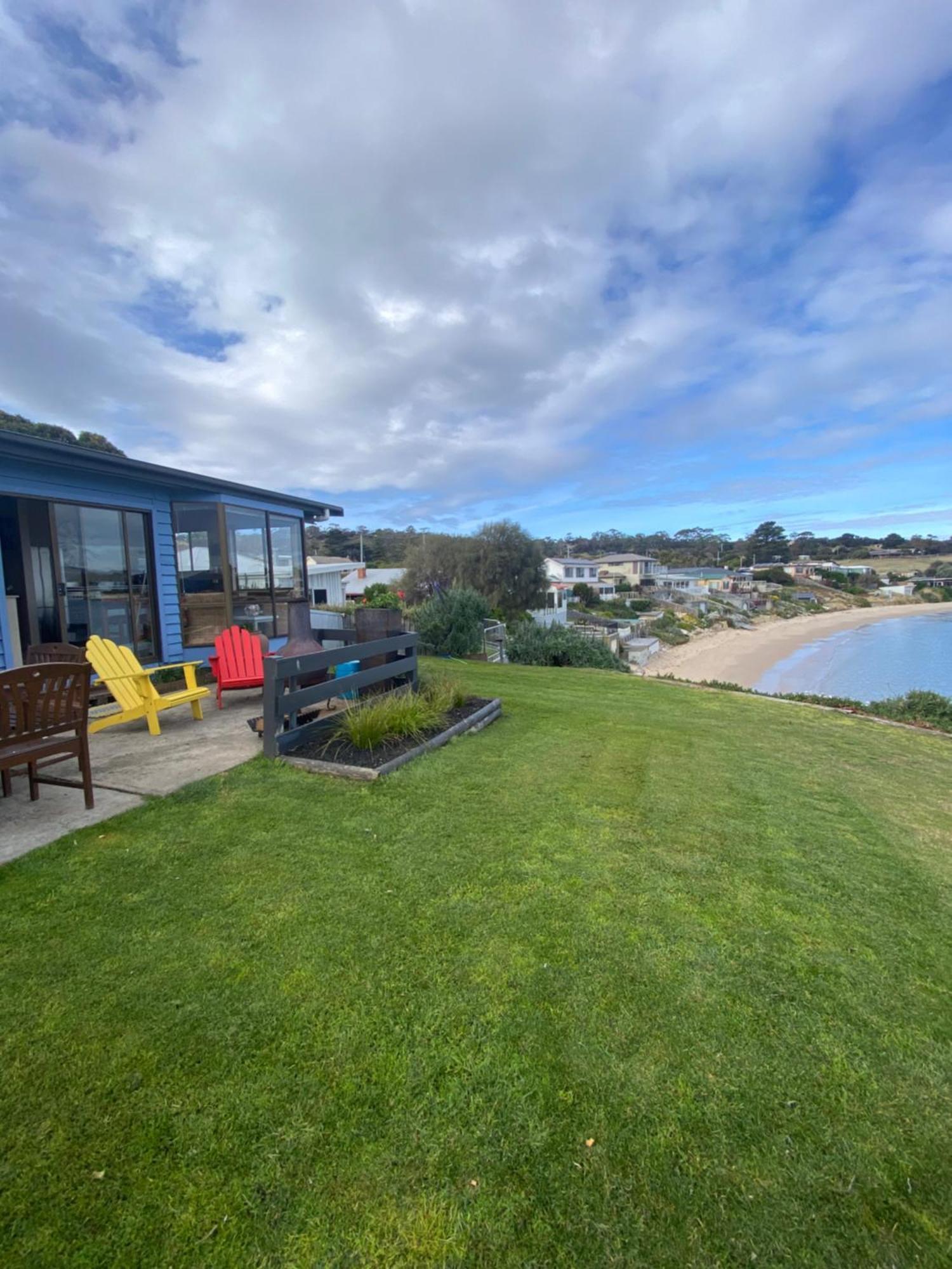 Beach Buoy Opossum Bay Villa South Arm Exterior photo