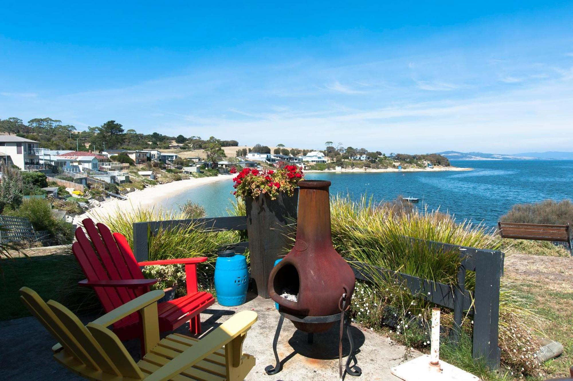 Beach Buoy Opossum Bay Villa South Arm Exterior photo