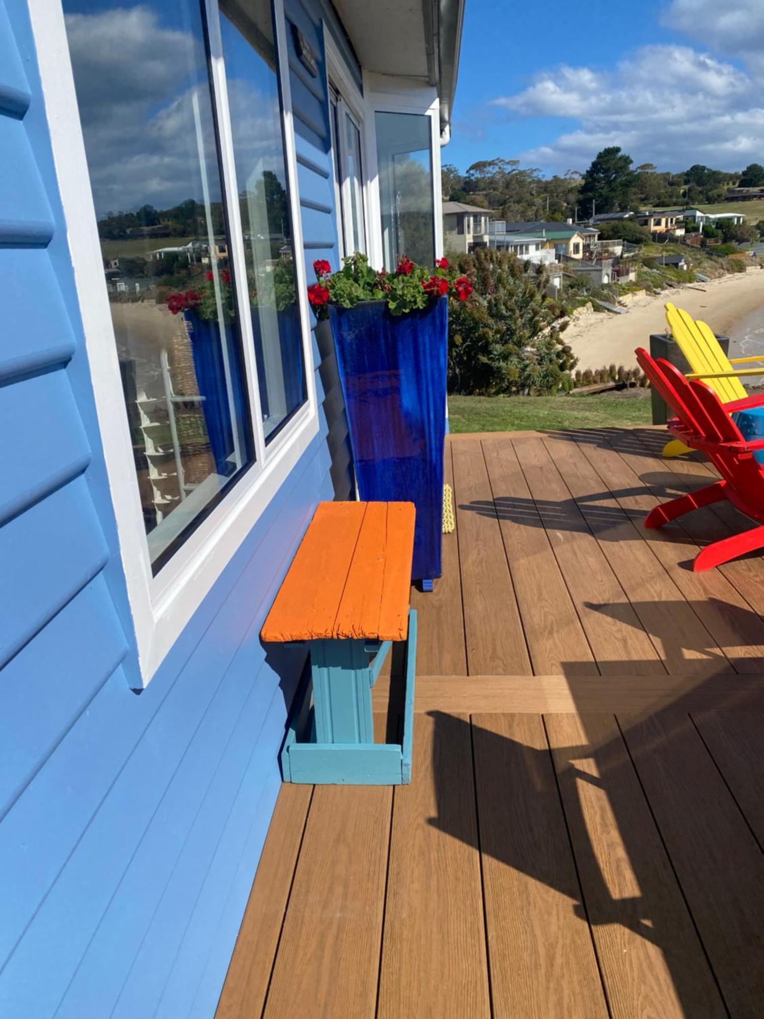 Beach Buoy Opossum Bay South Arm Exterior photo