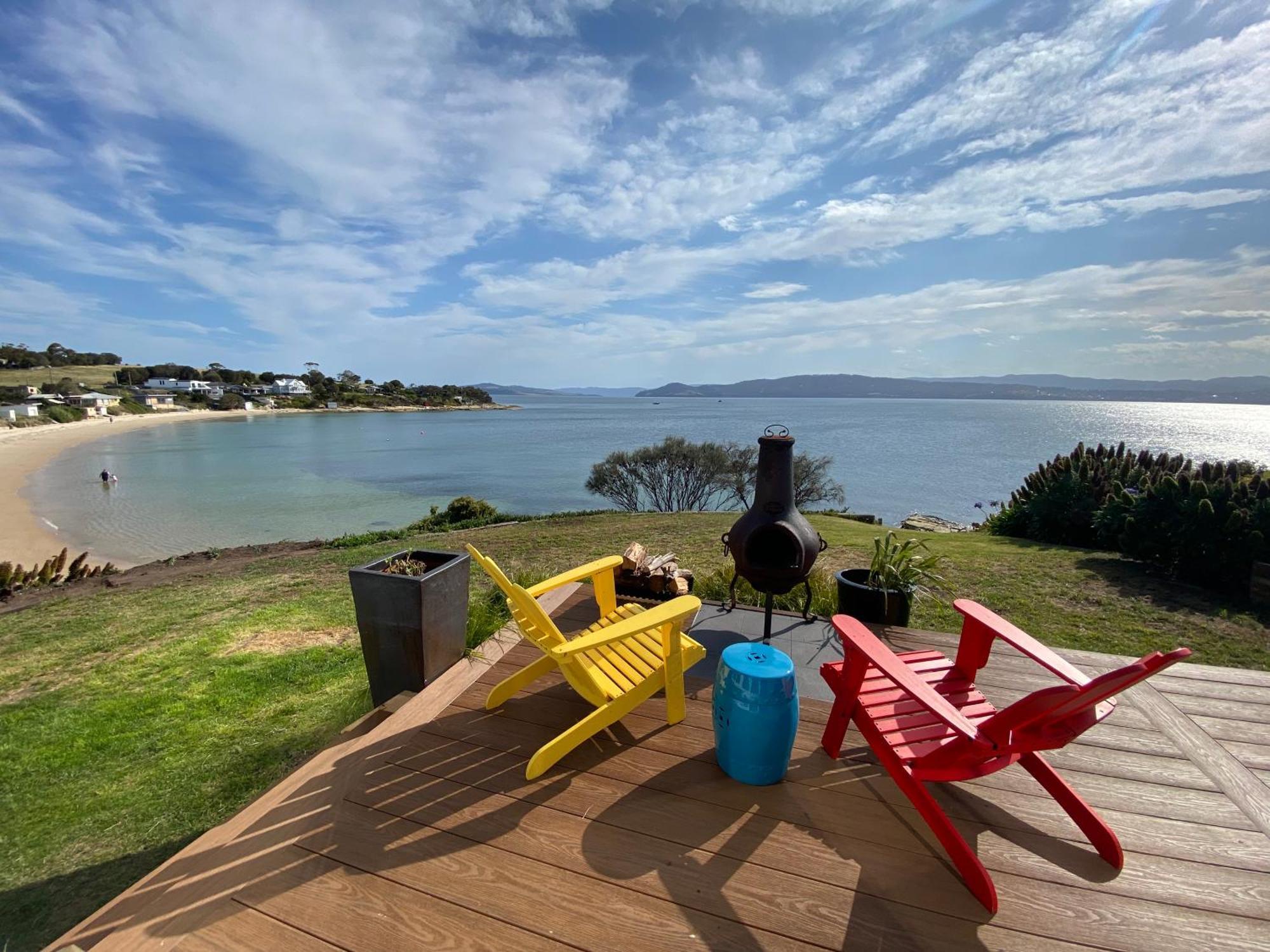 Beach Buoy Opossum Bay South Arm Exterior photo