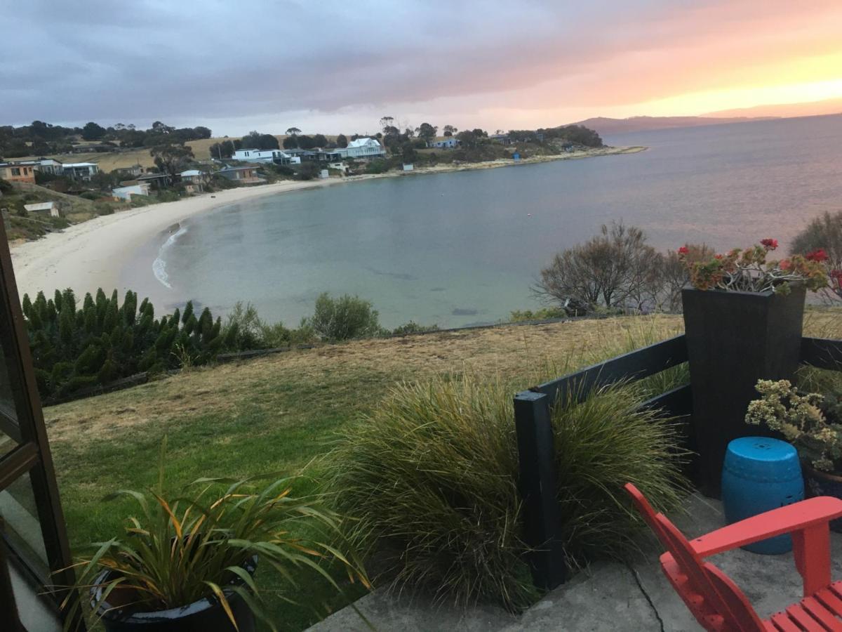 Beach Buoy Opossum Bay Villa South Arm Exterior photo